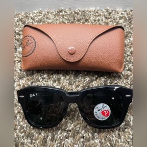 Brand new Ray Ban polarized sunglasses.